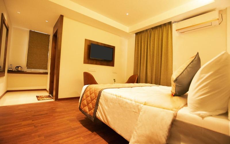 Super Hotel O Nar Comforts Near Ksr Railway Station Bangalore Exterior photo