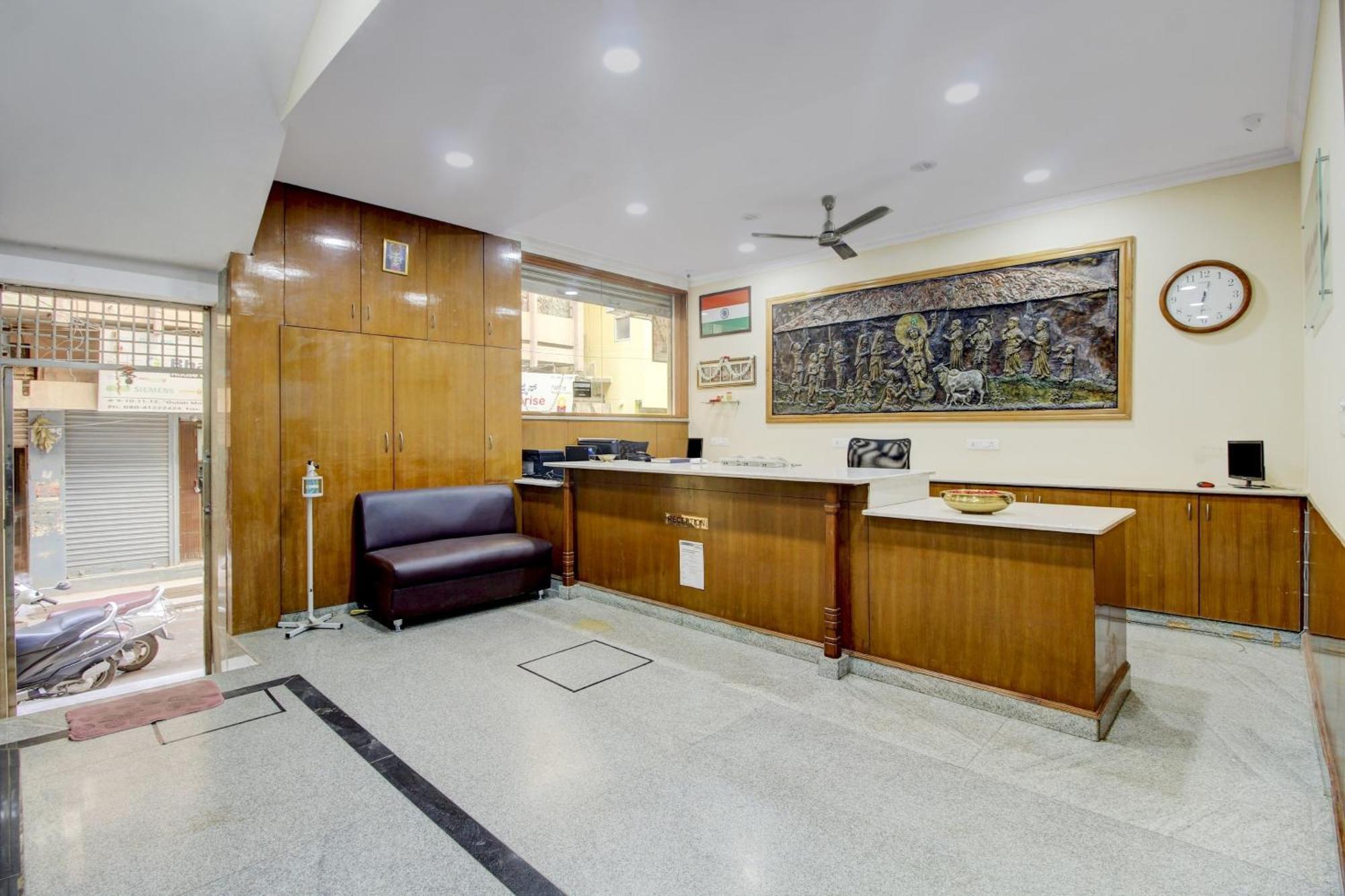 Super Hotel O Nar Comforts Near Ksr Railway Station Bangalore Exterior photo