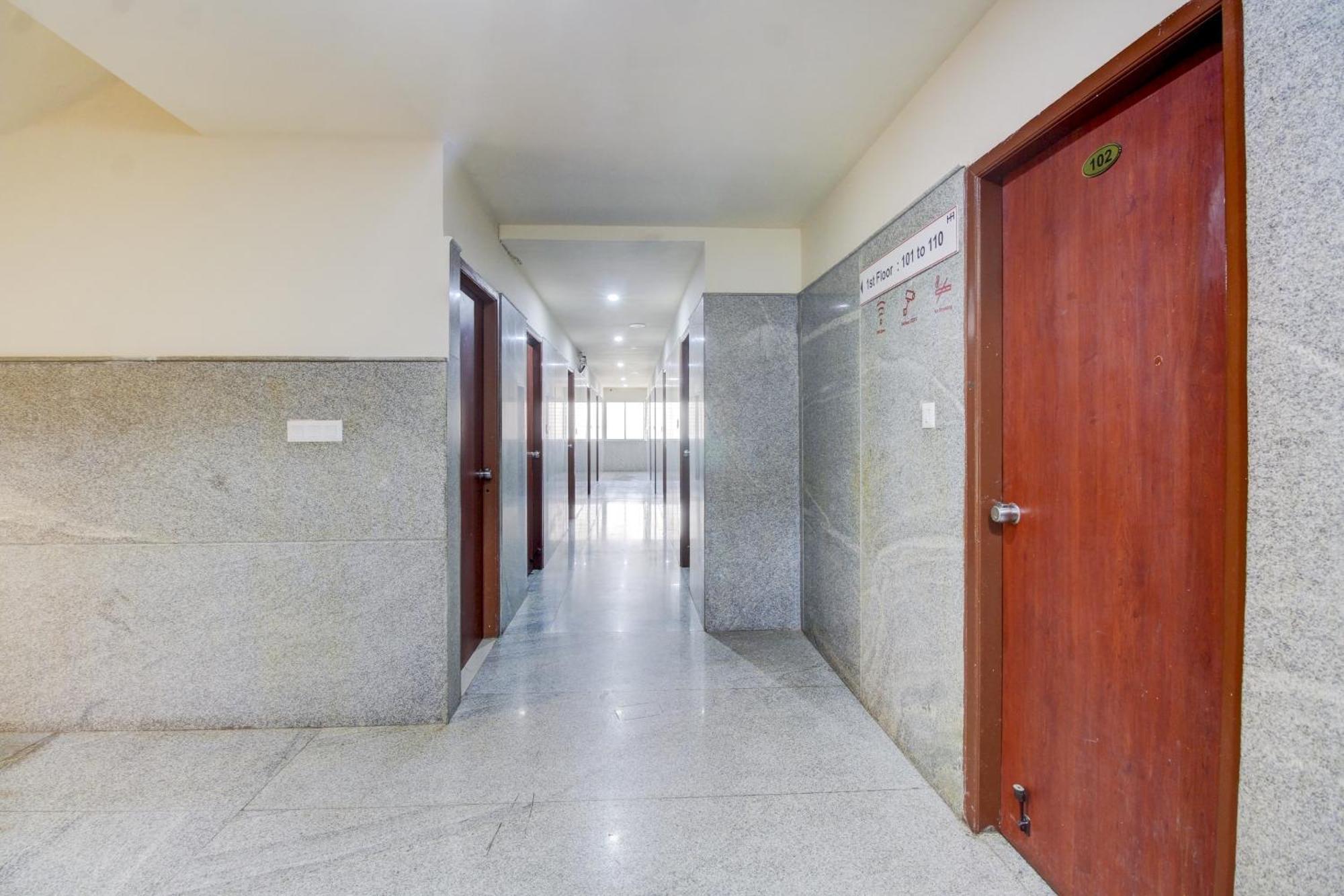 Super Hotel O Nar Comforts Near Ksr Railway Station Bangalore Exterior photo