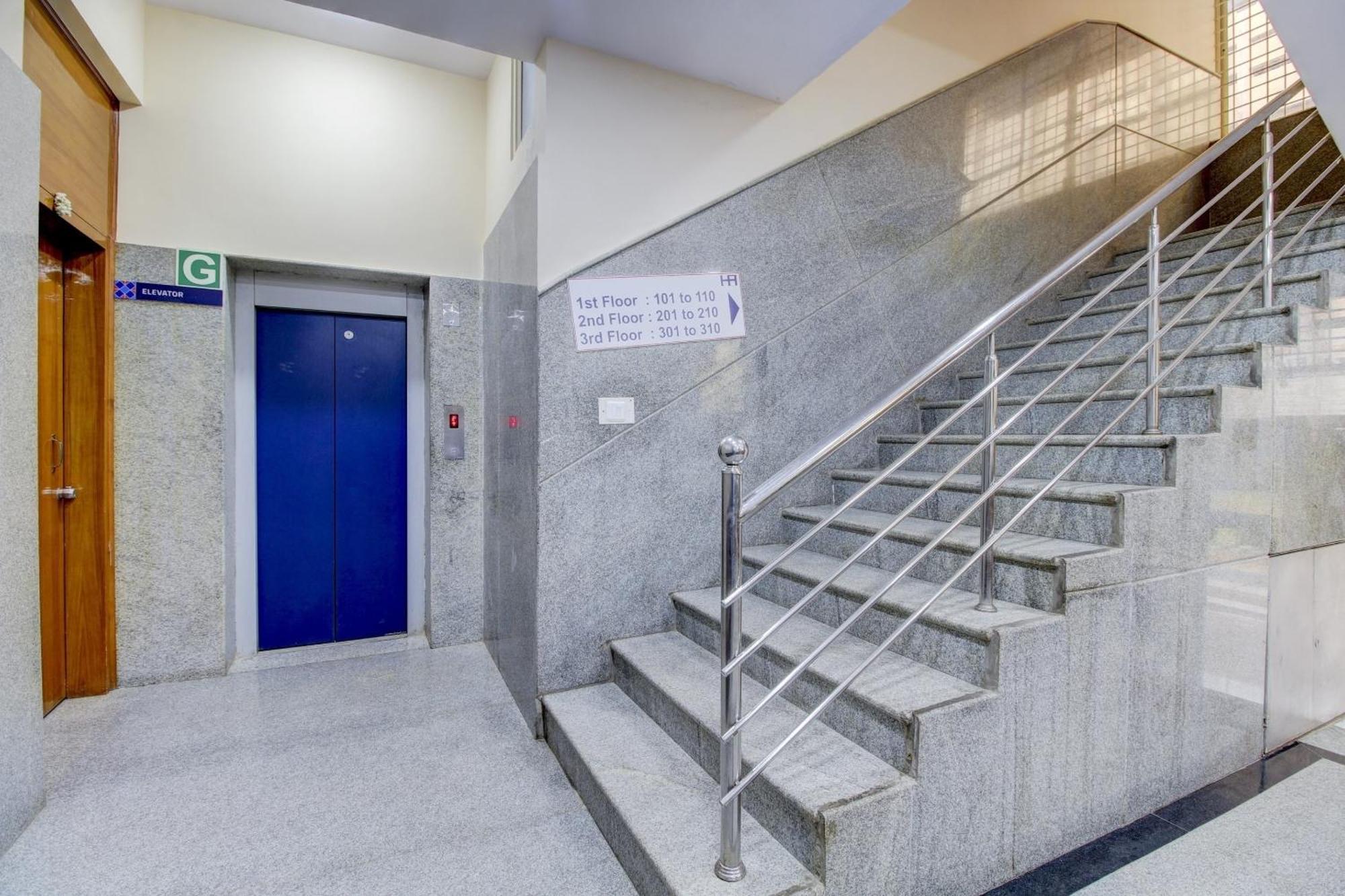 Super Hotel O Nar Comforts Near Ksr Railway Station Bangalore Exterior photo